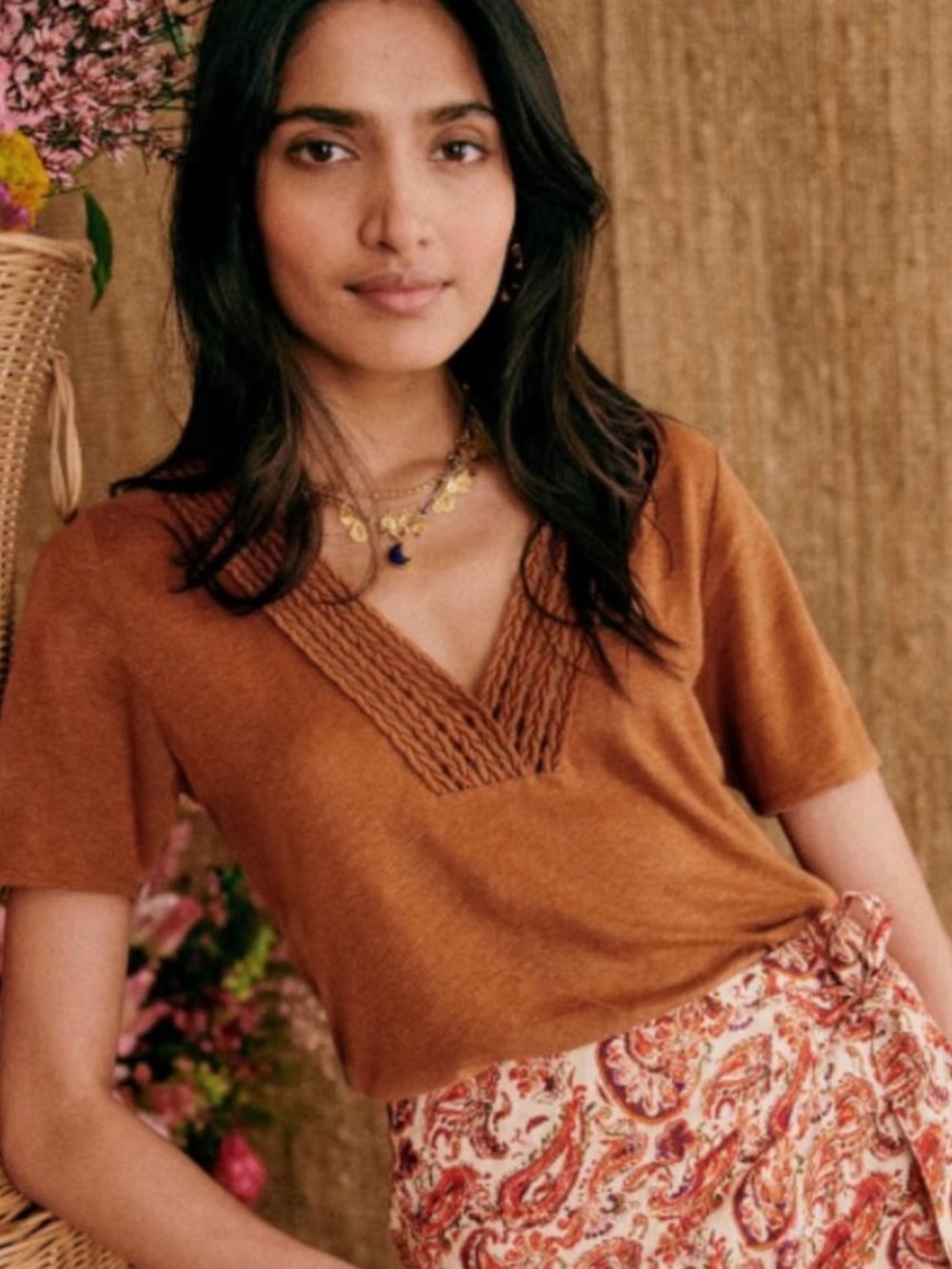 Sezane Miranda Linen Tee in Coffee